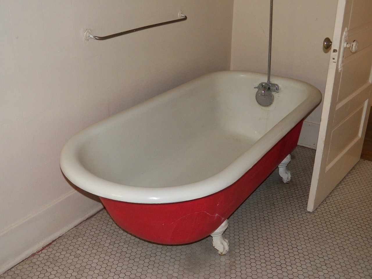 Repair A Peeling Bath Tub