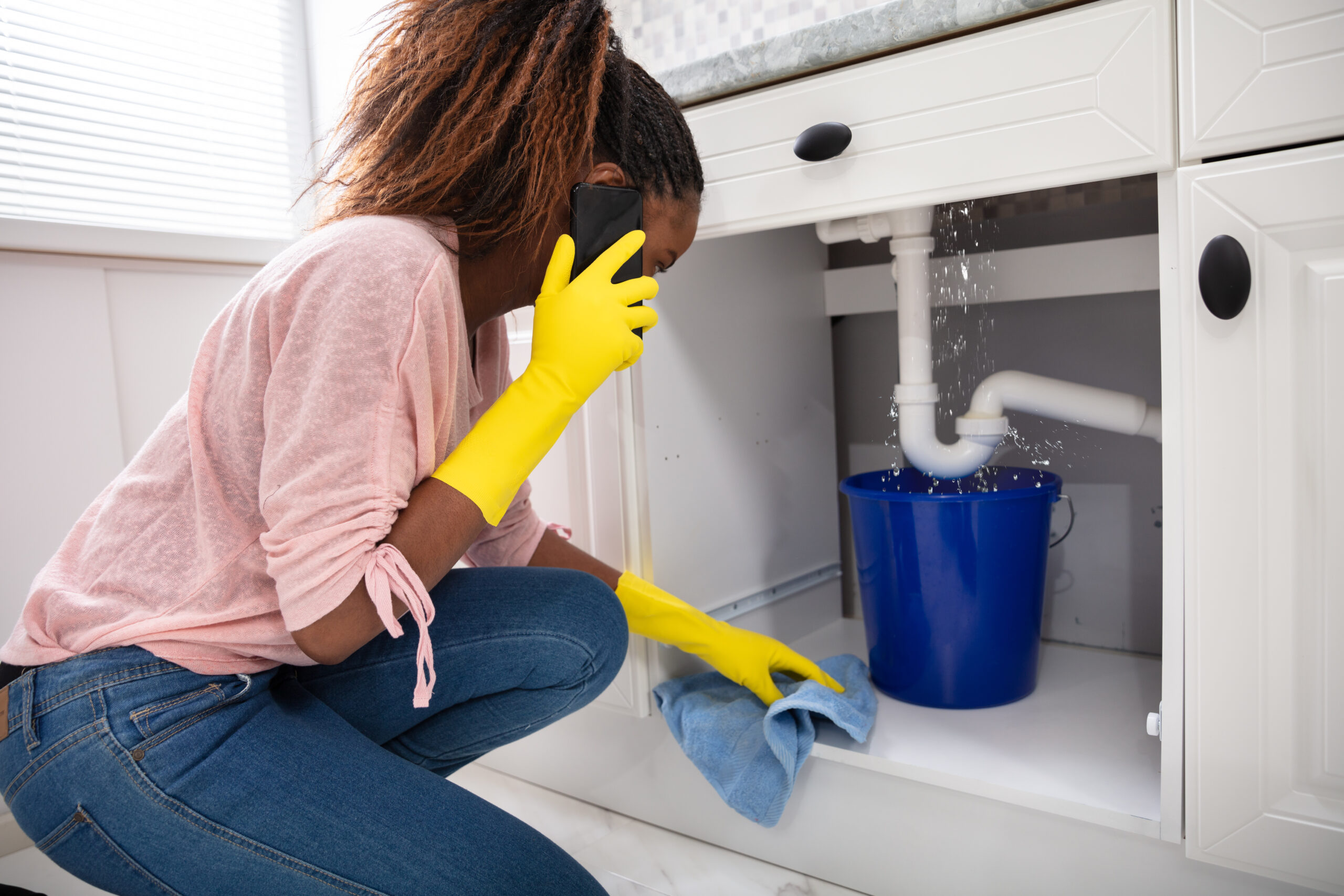 How to Repair a Leaking Sink